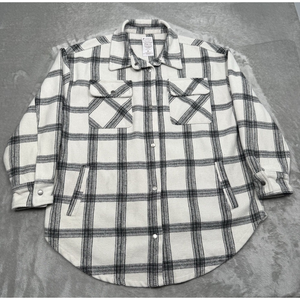 Fornia Flannel Shacket Womens XL White Black Plaid Snap Jacket Long Sleeve Shirt